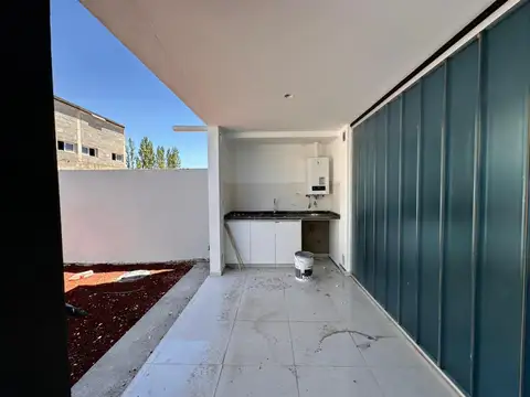 Depto Tipo Casa en Venta con 1 cocheras