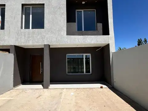 DUPLEX EN VENTA EN EL BARRIO ALTOS DE LIMAY