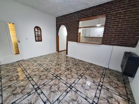 Depto Tipo Casa 2 ambientes con 1 baño