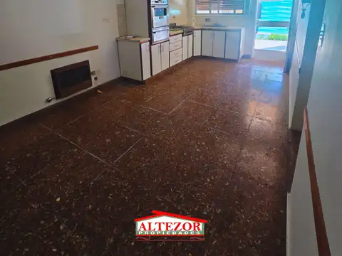 Casa en alquiler comercial en Pilar