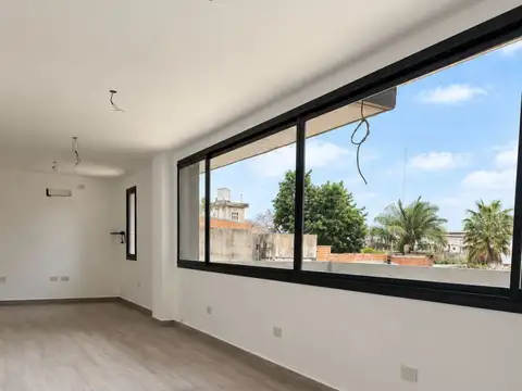 Oficina en Alquiler en Zárate, $ 1.500.000