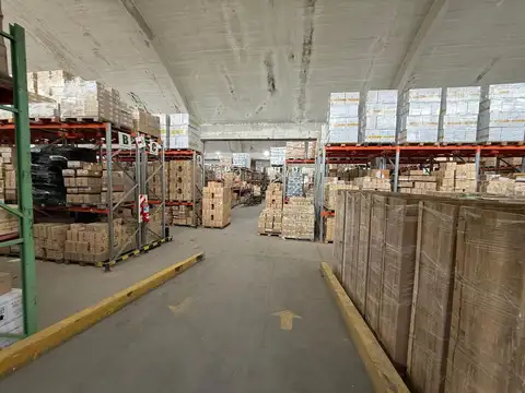 CENTRO DE DISTRIBUCIÓN EN VENTA | 5.080 m² CUBIERTOS