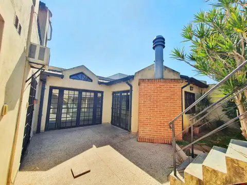 VENTA CASA 4 AMB GARAGE PATIO TERRAZA VALENTIN ALSINA LANÚS LANÚS OESTE