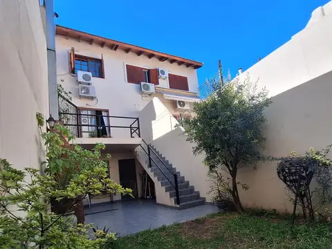 Depto Tipo Casa en Venta de 5 ambientes