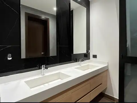 Casa  en Venta en El Golf, Nordelta