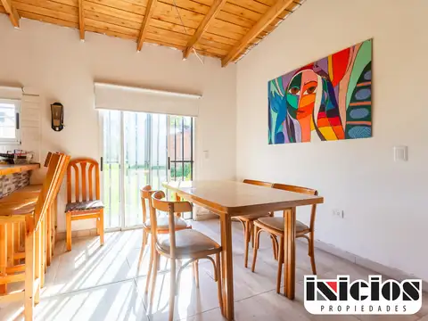 Casa 4 ambientes con 1 baño
