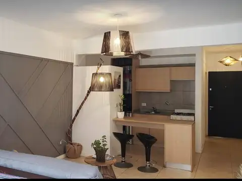 Chacabuco 1000, Piso 1