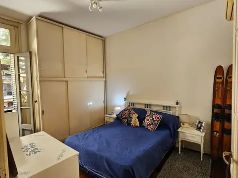 Depto Tipo Casa 5 ambientes con 2 baños