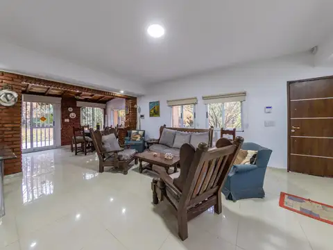 Casa en Venta con 1 cochera