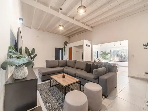 Casa en Venta con 1 cochera