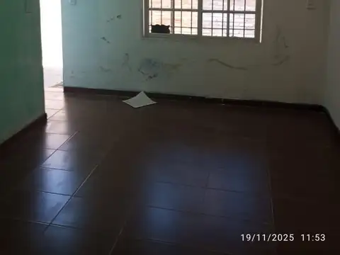 Casa en Alquiler con 1 cochera