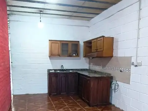 Galpon en Alquiler 5  mts Frente
