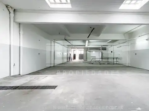 Local en Alquiler en Florida Mitre/Este, $ 2.100.000