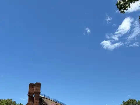 Casa en Alquiler con 1 cochera