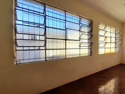 Avenida Chorroarín 100