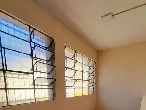 Agronomía -  Oficinas Planta Alta - Apto Productora - Recicladas a nuevo!