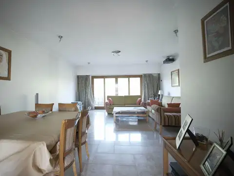 Departamento en Venta con 2 cocheras