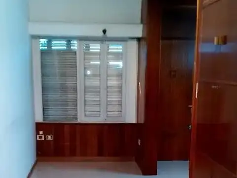 Depto Tipo Casa en Alquiler de 3 ambientes
