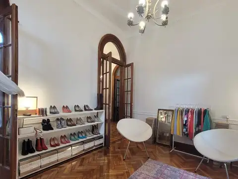 Oficina en Alquiler 50 años