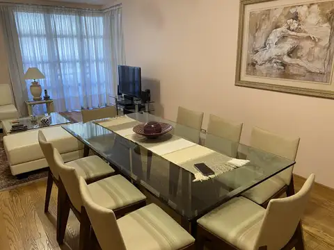 Av. Alberdi 2300, Piso 1
