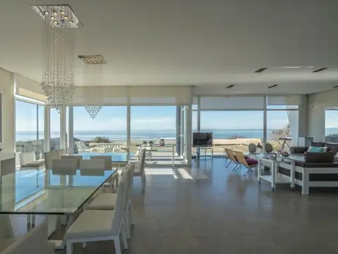 Casa en Alquiler Temporal en Carilo, USD 1.000