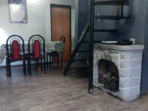 Depto Tipo Casa en Venta de 4 ambientes
