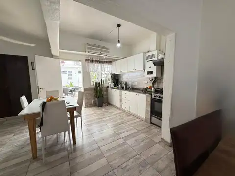 Casa en Alquiler en Sarmiento, $ 1.200.000