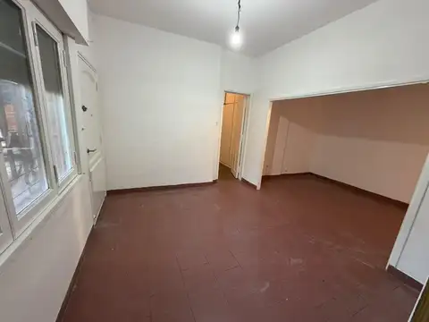 Depto Tipo Casa 2 ambientes con 1 baño