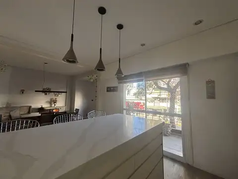 Depto Tipo Casa 5 ambientes con 2 baños