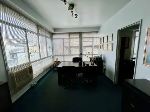Oficina 3 ambientes con 1 baño