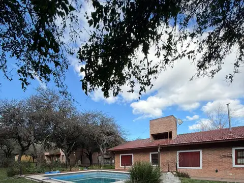 Casa en Venta con 1 cochera