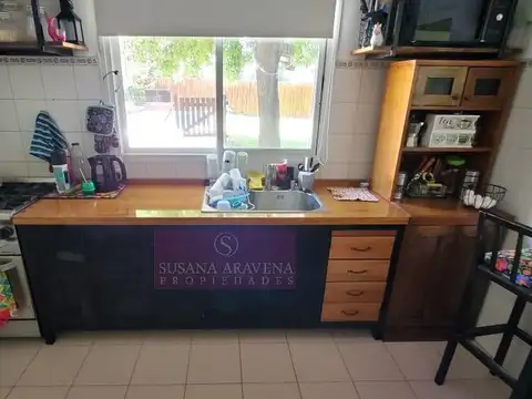Casa 5 ambientes con 2 baños