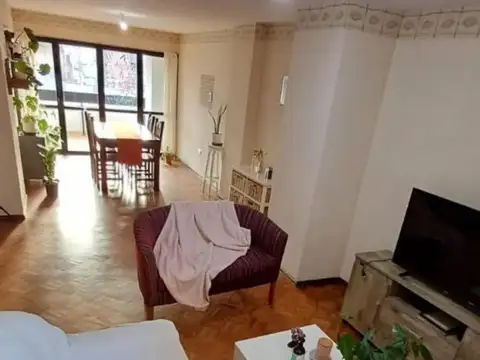Departamento en venta - 3 Dormitorios 2 Baños - Río Cuarto