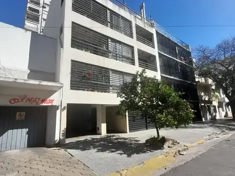MONOAMBIENTE AMPLIO AMUEBLADO