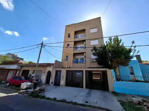 ALQUILER MONOAMBIENTE CON BALCON LUZ Y SOL