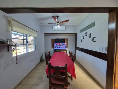 VENTA dos CASAS SOBRE LOTE PROPIO EN MONTE CHINGOLO