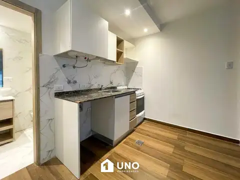 1º de Mayo 1100, Piso 1