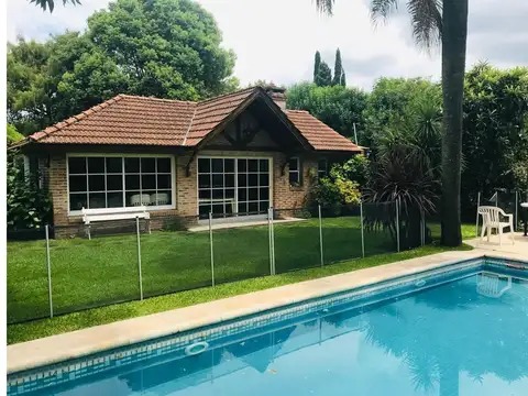 Casa 9 ambientes con 7 baños