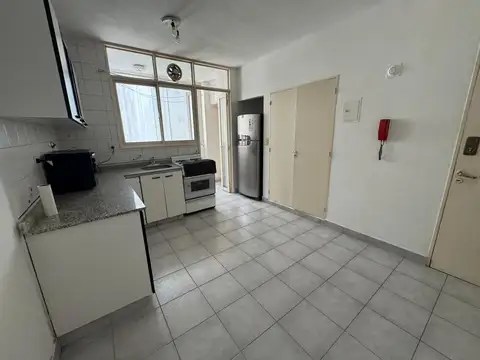 Departamento 5 ambientes con 4 baños