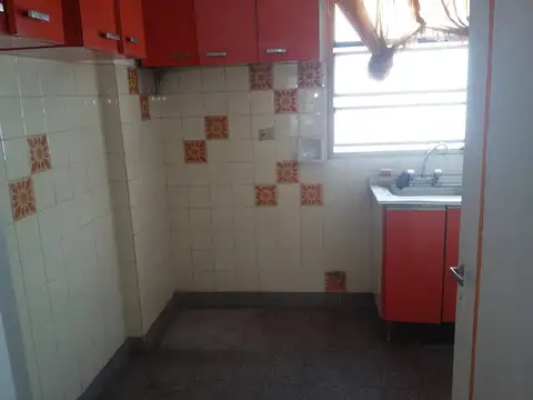 2 ambientes con balcón, Virrey Cevallos 1100 APTO CREDITO (RETASADO)