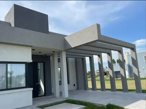 Casa en Venta en Canning, USD 250.000