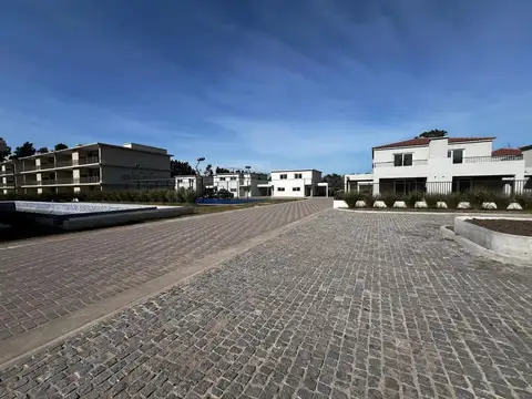 Departamento  en Venta en Chic Village, La Lonja, Pilar