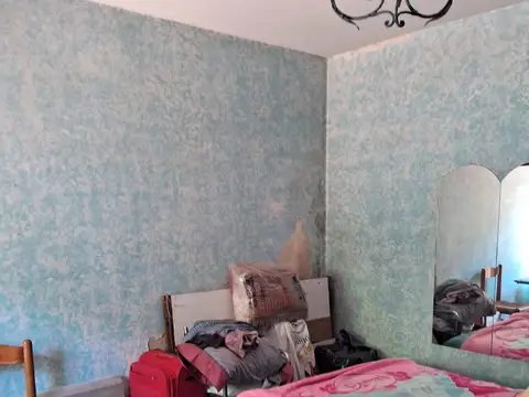 CASA 5 AMBIENTES, 2 LOTES 800M2 APROX EN VENTA EN CASEROS