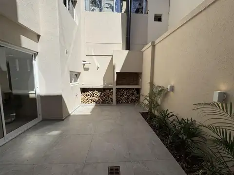 Casa ph de 3 dormitorios  - Zona Centro