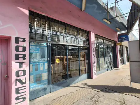 Hipolito Yrigoyen 12200