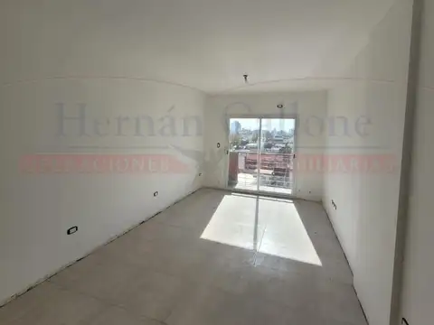 Av. Maipú 300 , Piso 1-5