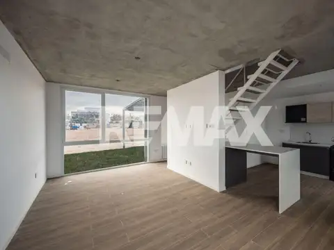 Depto Tipo Casa en Venta 1 año