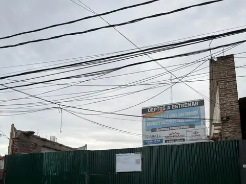 DEPARTAMENTO EN  COMPLEJO DE 7 UNIDADES