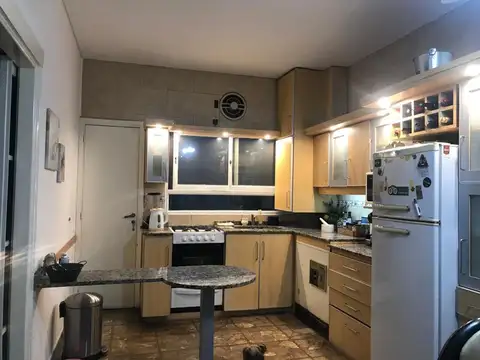 Casa 4 amb venta Quinta Galli, Avellaneda, Garage