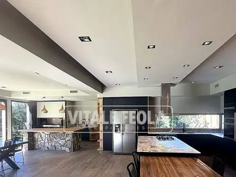 Casa 7 ambientes con 7 baños